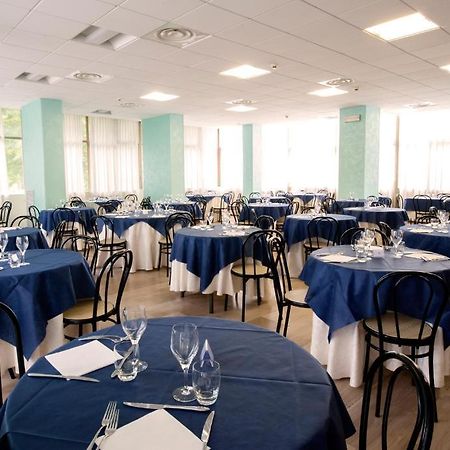 Hotel Royal Pesaro Dış mekan fotoğraf