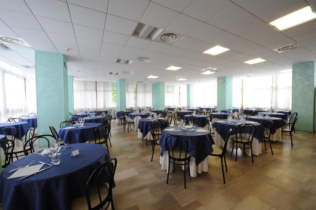 Hotel Royal Pesaro Dış mekan fotoğraf